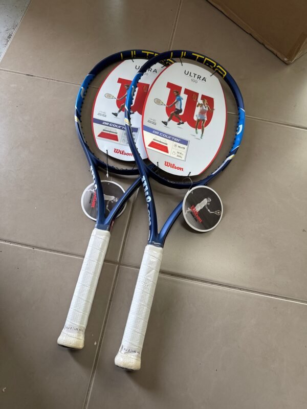 Wilson Ultra 100 Tennis Racket 300g grip 2