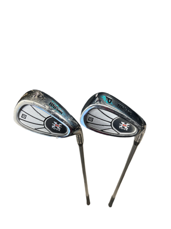 CLEARANCE SALE WILSON MEN'S GOLF SET TOUR (3 wood, 5 iron No Rod Bag)