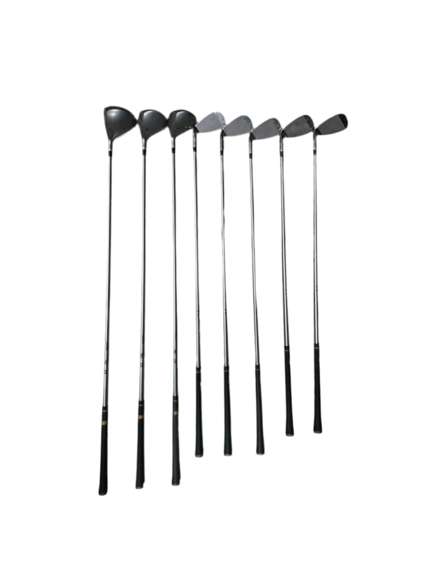CLEARANCE SALE WILSON MEN'S GOLF SET TOUR (3 wood, 5 iron No Rod Bag)